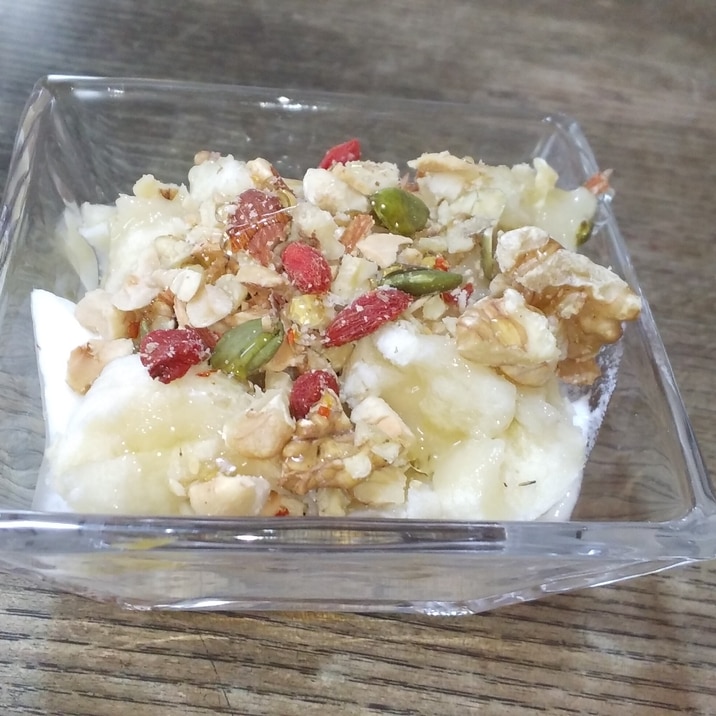 ひと手間で美味しさupハニーナッツバナナヨーグルト
